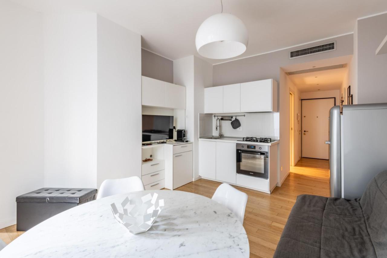 Easylife - Sofisticato Monolocale Con Terrazzino Nel Cuore Di Porta Venezia Milan Exterior photo