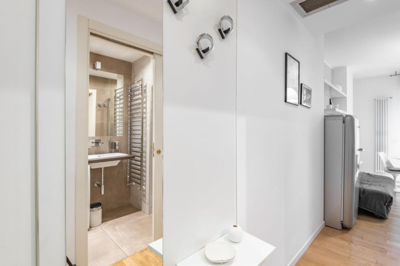 Easylife - Sofisticato Monolocale Con Terrazzino Nel Cuore Di Porta Venezia Milan Exterior photo